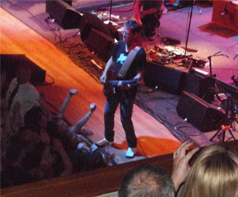 Lou Reed on stage in Wolverhampton (Punk Rocker)